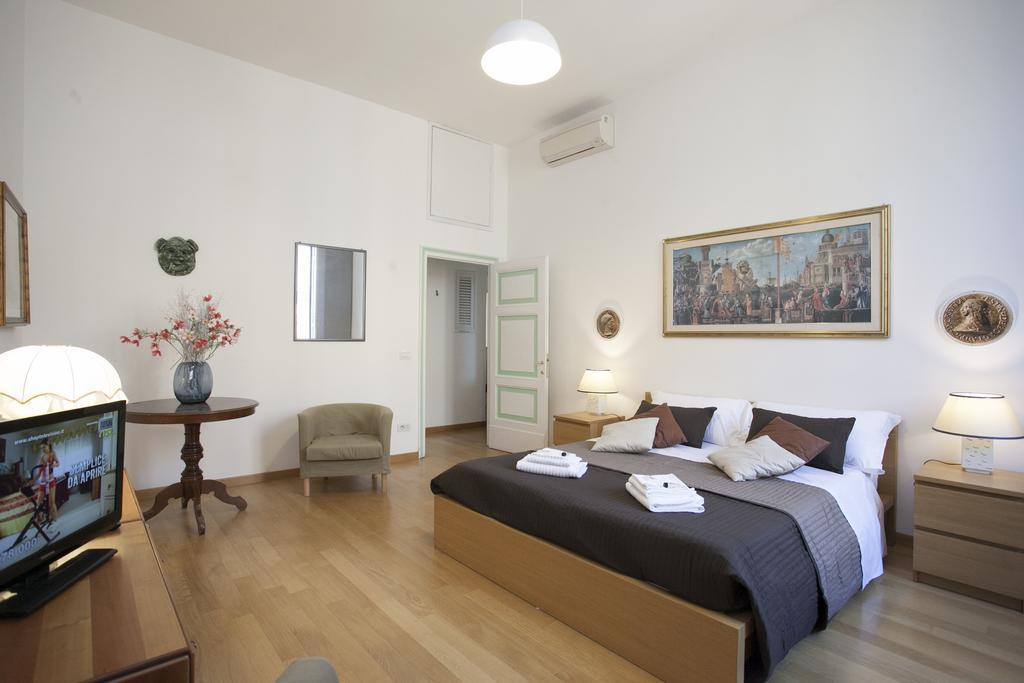 Apartmán House Paganica Řím Pokoj fotografie
