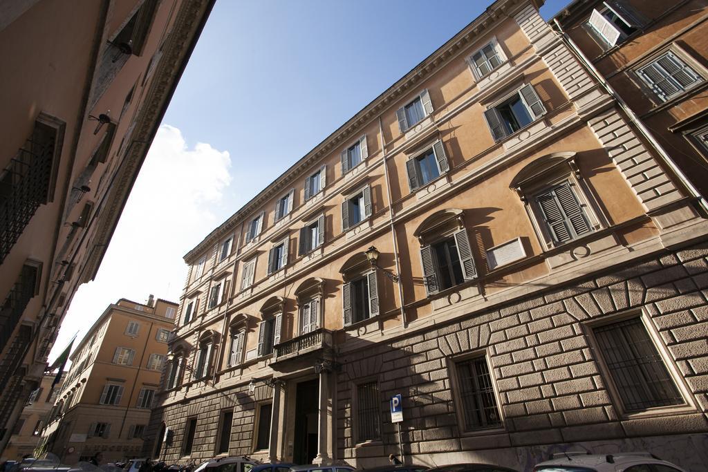 Apartmán House Paganica Řím Pokoj fotografie