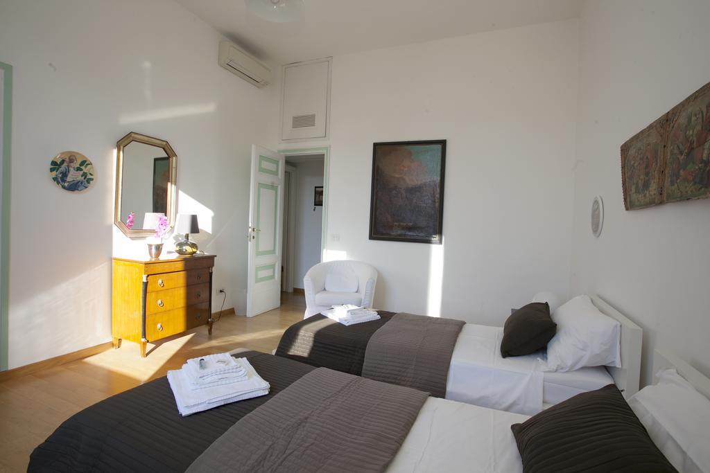 Apartmán House Paganica Řím Pokoj fotografie